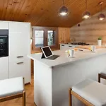 Sasha Apartment *