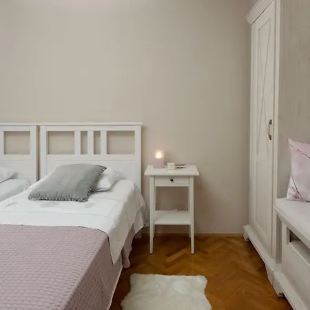 Sasha Apartment